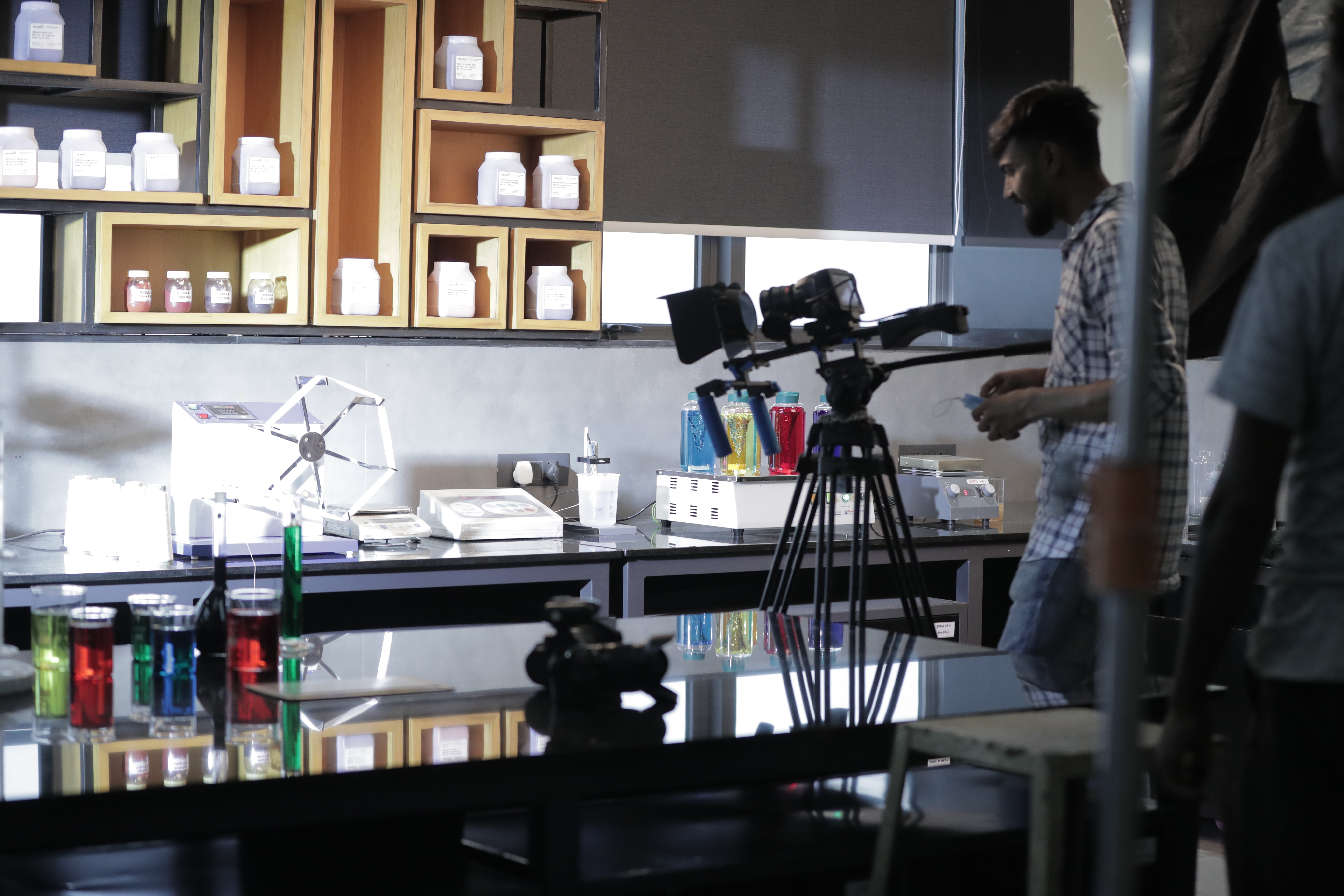 Behind the scenes — Cosmos Production corporate film shoot in pharma lab