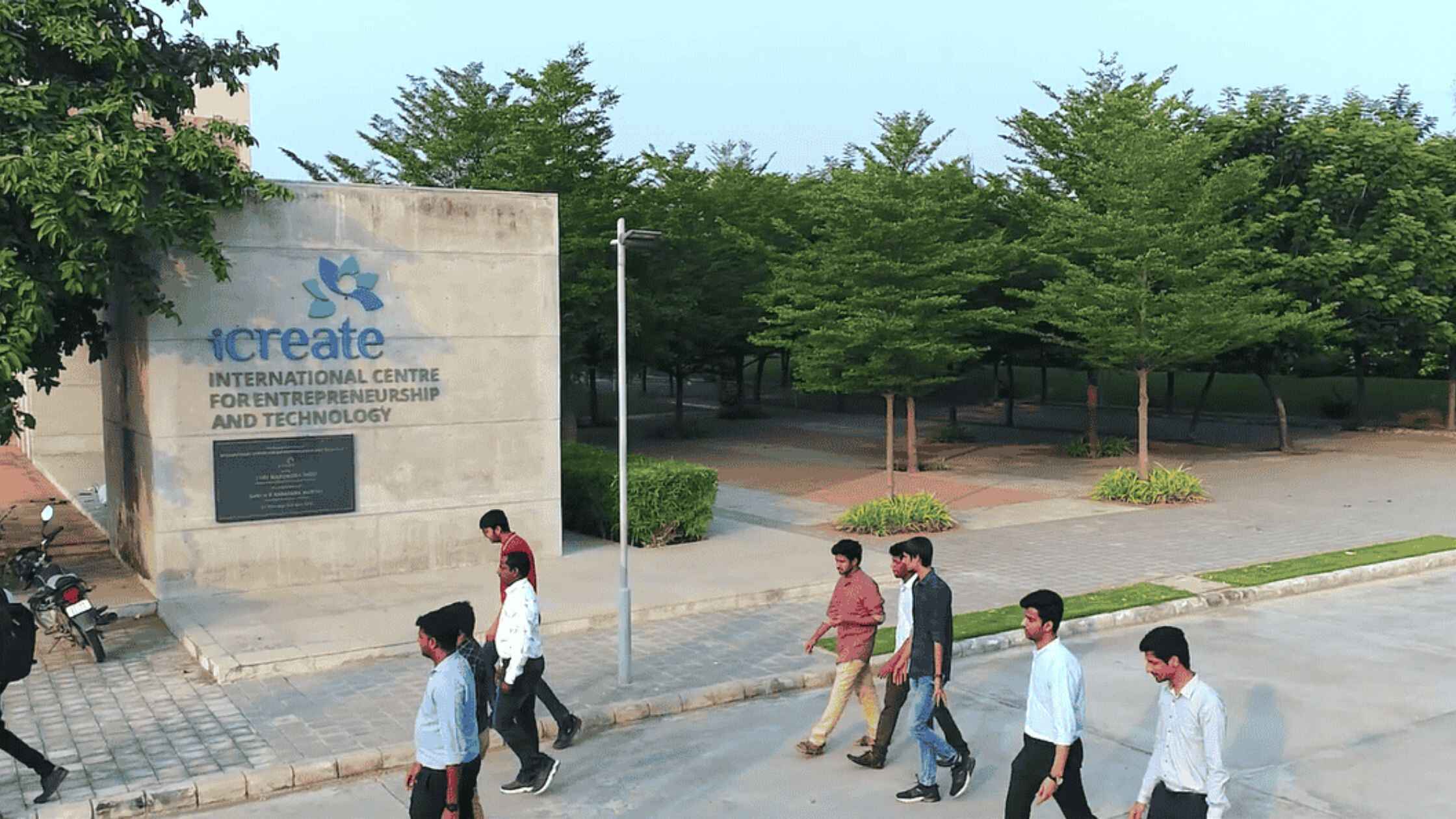 Showcasing iCreate work culture by cosmos - best video production company